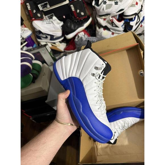 Jordan retro 12 blueberry sz 11